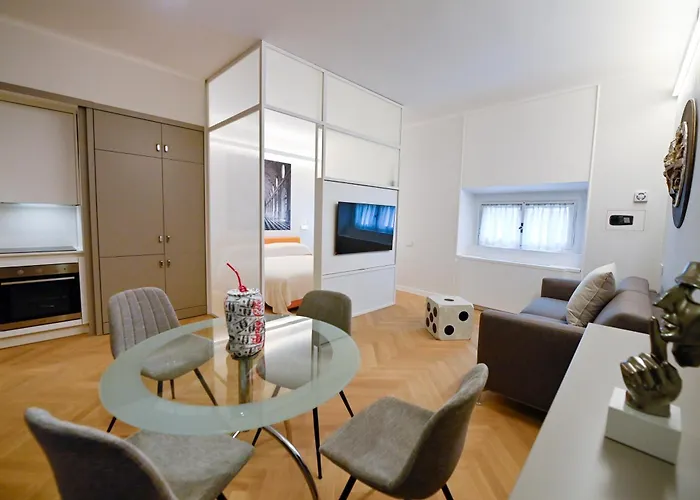 Dolce Vita Suite By Rental In Rome